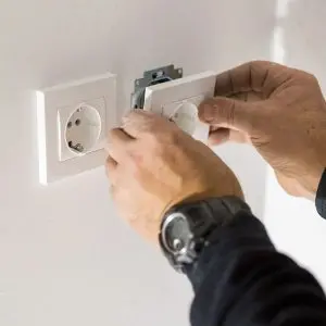 Installasjon av ny kurs 16A og stikkontakt
